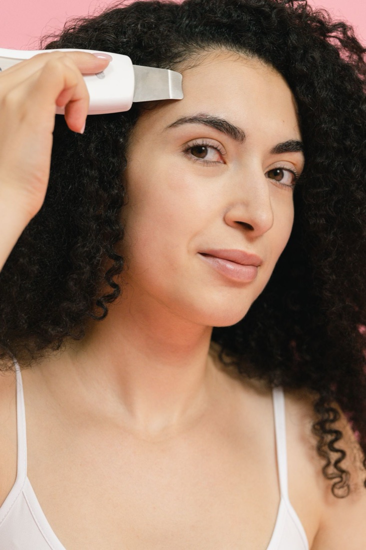 laia glow the lift — microcurrent sculpting device